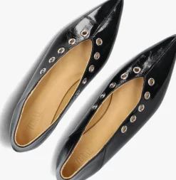 TORAL e ballerina's miranda><noscript><img width=