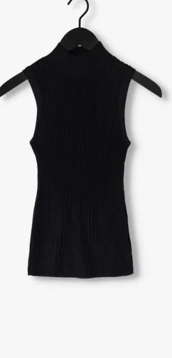 Y.A.S. e top yasfama sl knit top><noscript><img width=